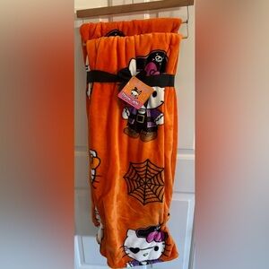 NEW, Hello Kitty Halloween 🎃 2 Pack Throw Blanket 60"